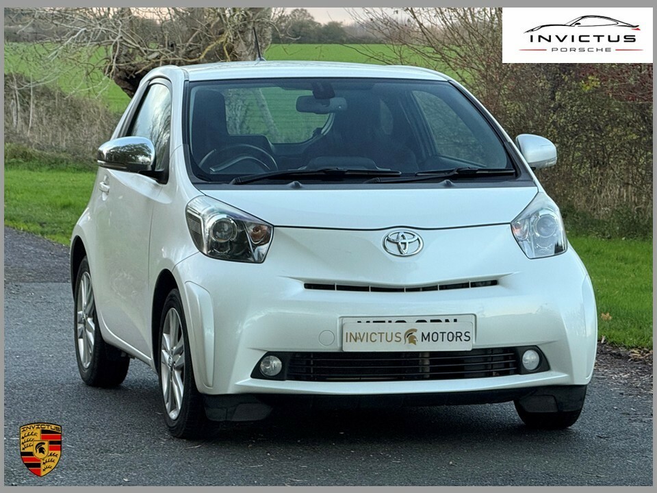 Toyota IQ 1.3 Dual Vvt-i 3 White