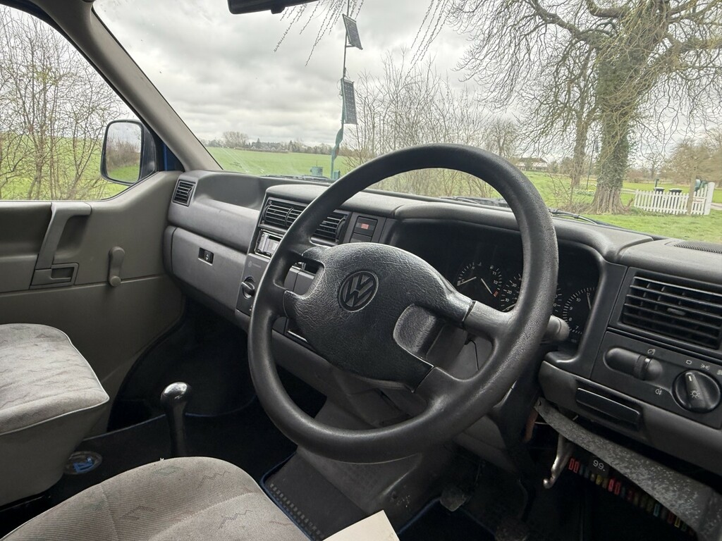 Volkswagen Transporter 1.9 Td Special 800 Blue #5
