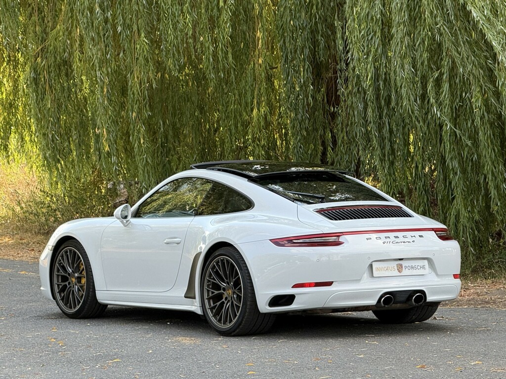 Porsche 911 3.0 T 991 Carrera 4 White #3