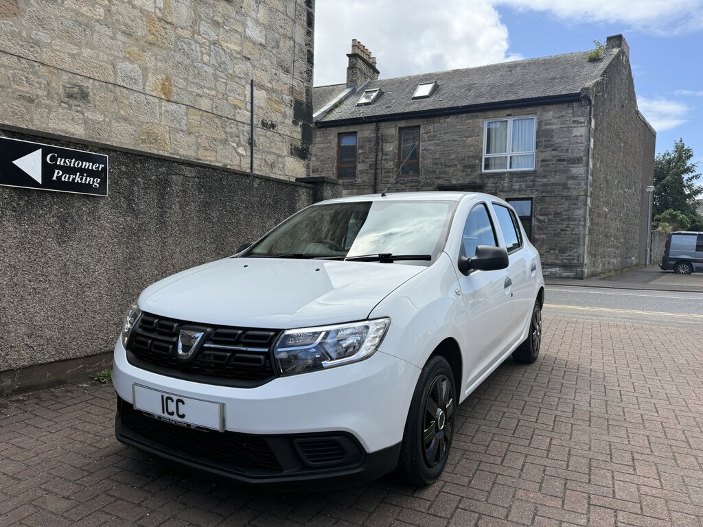 Dacia Sandero Hatchback 1.0 Access Sce 75 2017 White