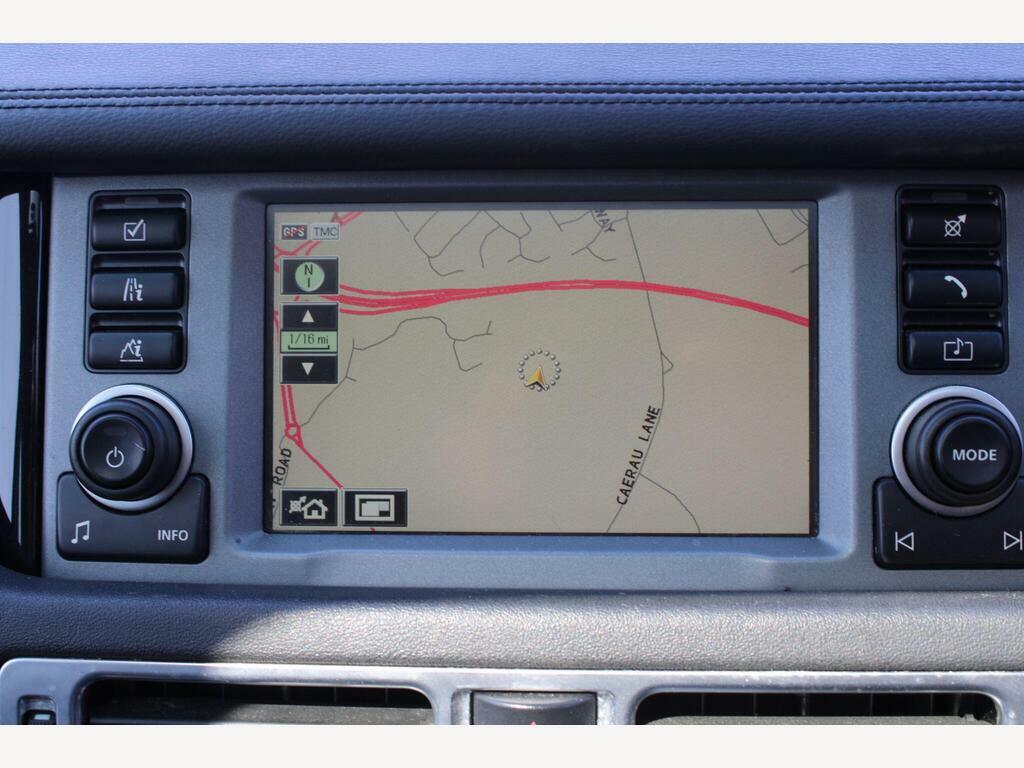Land Rover Range Rover 4.2 V8 Supercharged Vogue Se Station Wagon Black #3