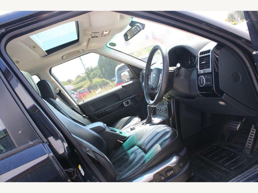 Land Rover Range Rover 4.2 V8 Supercharged Vogue Se Station Wagon Black #4