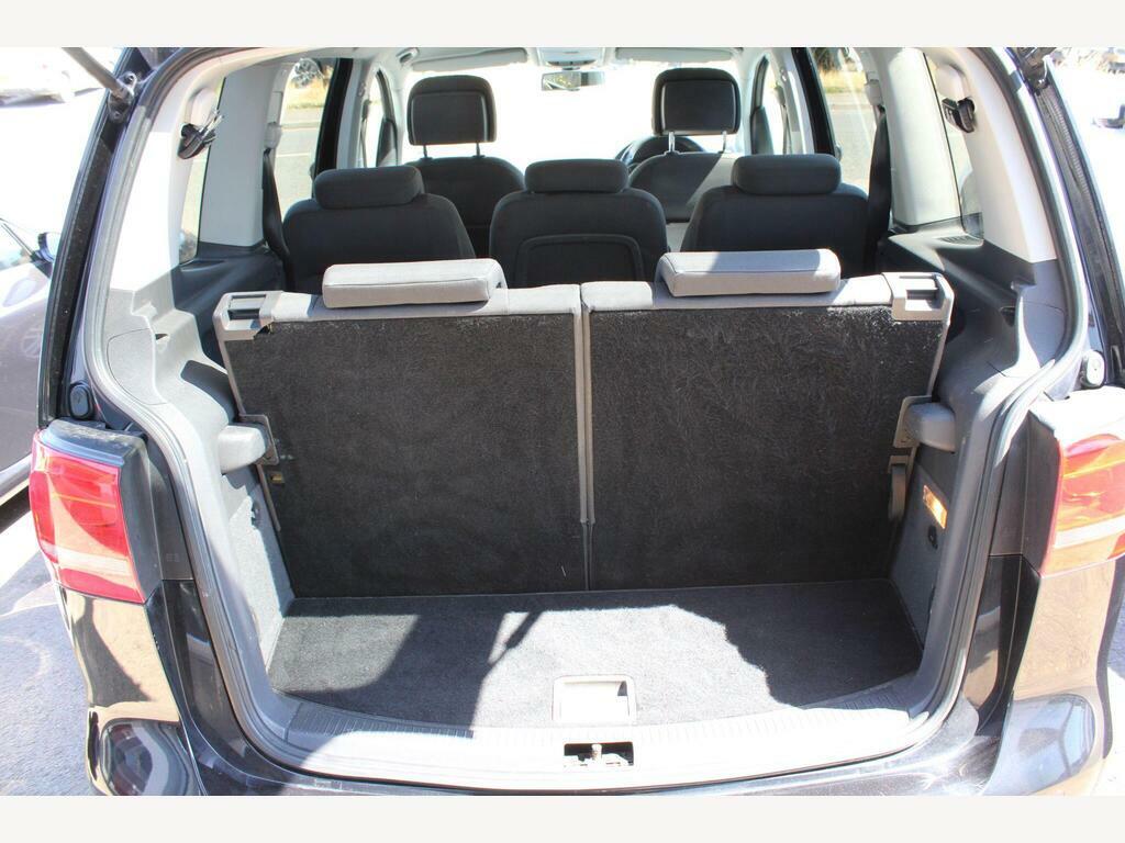 Volkswagen Touran 1.6 Tdi Se Euro 5 Black #9