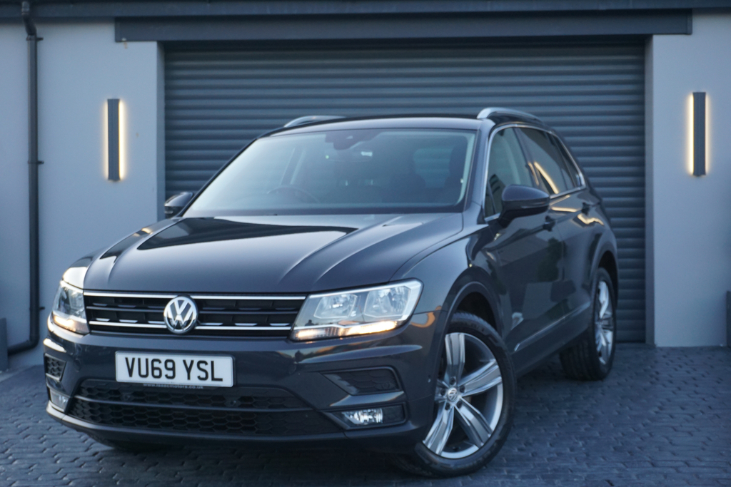 Volkswagen Tiguan Match Tsi Evo VU69YSL Grey #4