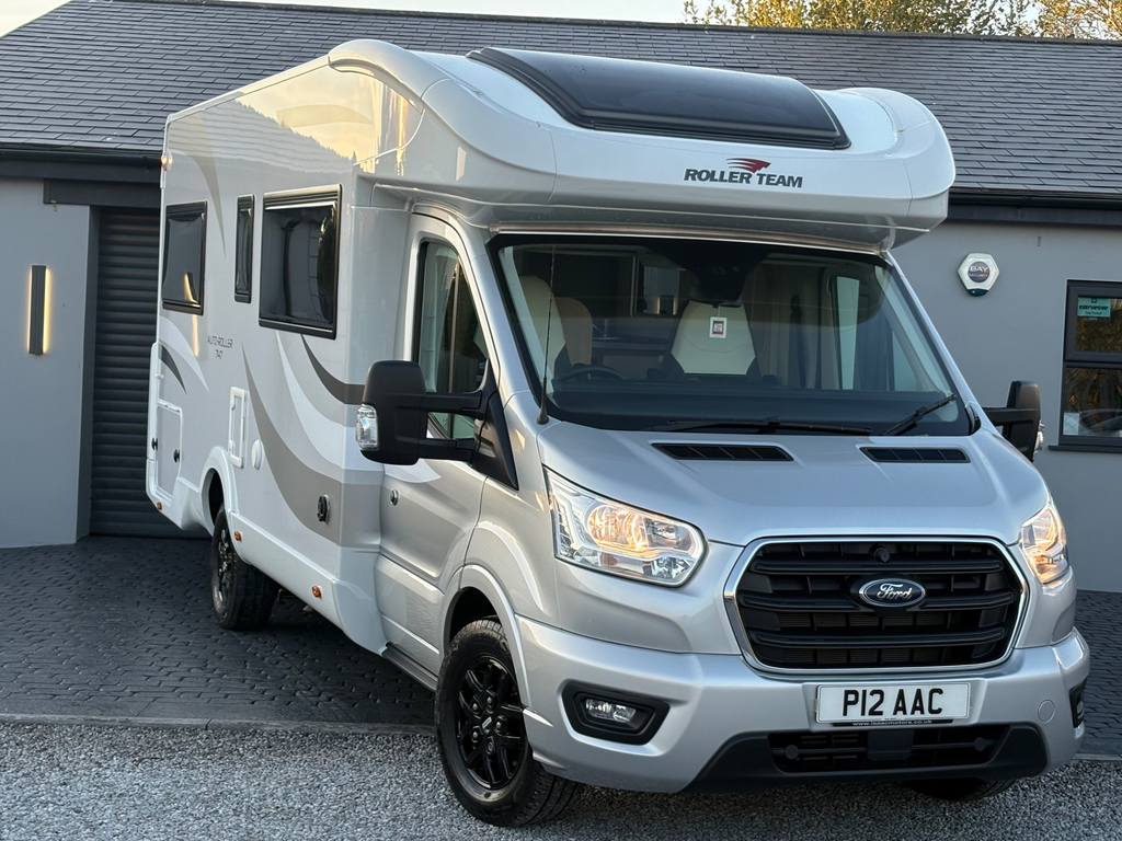 Ford Transit Custom 280 Limited L1 Swb Fwd 2.0 Ecoblue 136Ps Low Roof Silver #1