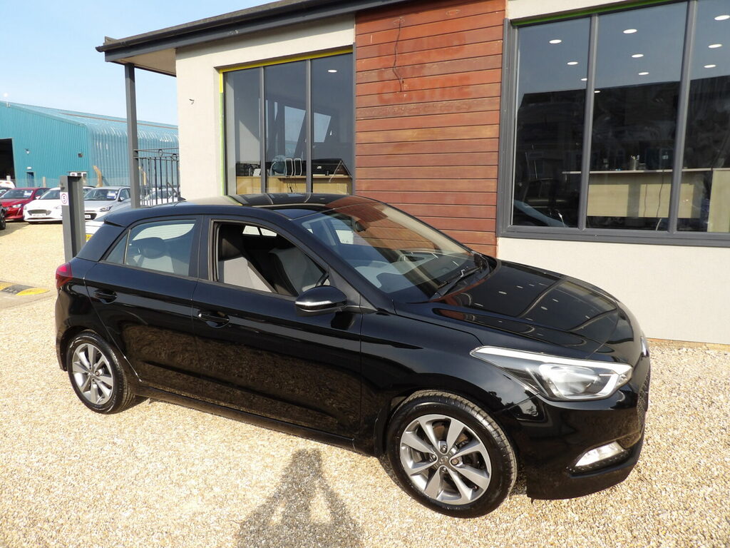 Hyundai I20 Hatchback 1.2 Se 35 Road Tax Black #3