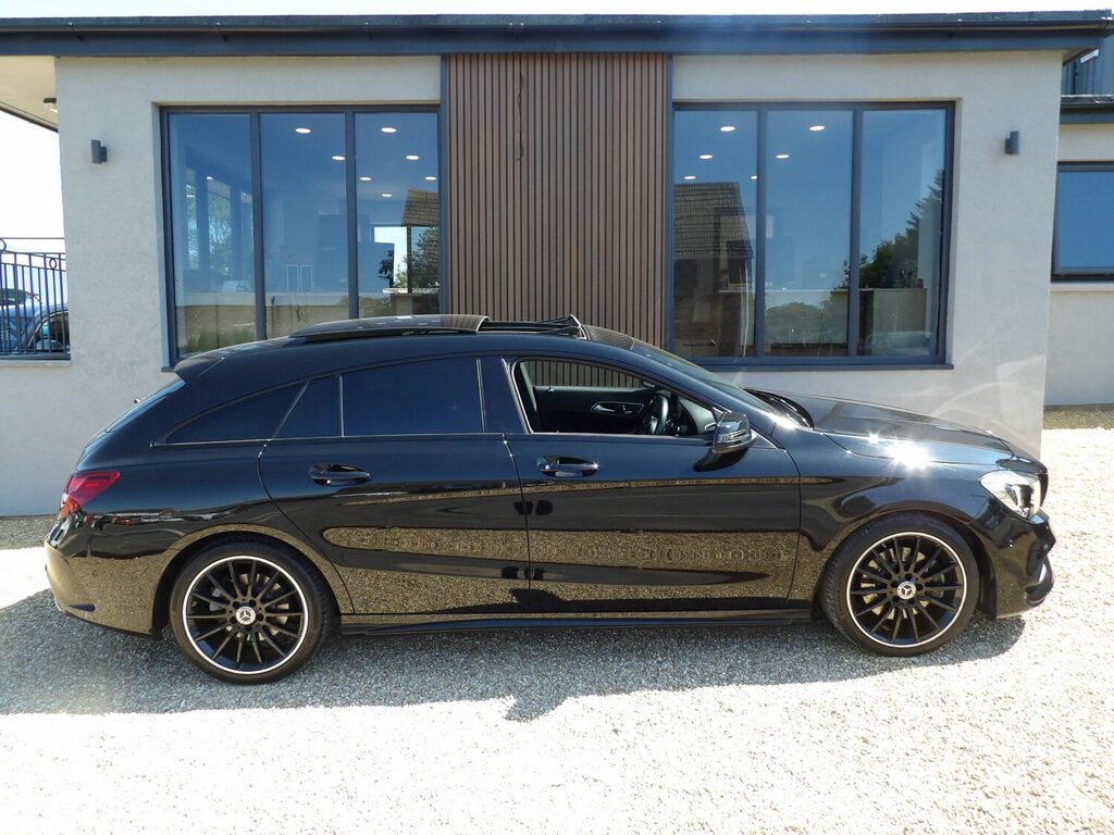 Mercedes-Benz CLA Class 220D Amg Line Night Edition 4Matic Shooting Black #2