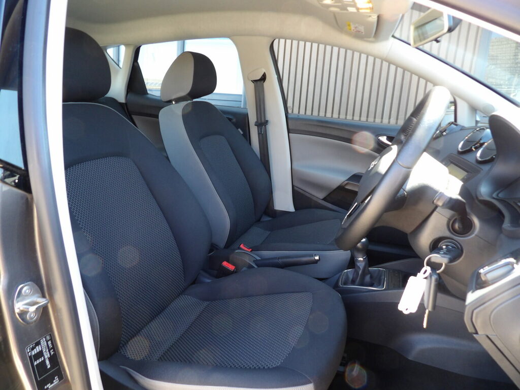 Seat Ibiza 1.2 Tsi Fr Sport Coupe White #11