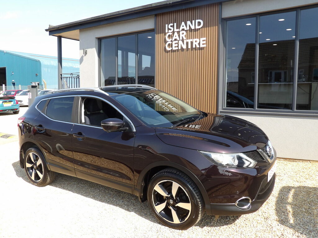 Nissan Qashqai 1.2 Dig-t Acenta 2Wd Euro 5 Ss Black #3