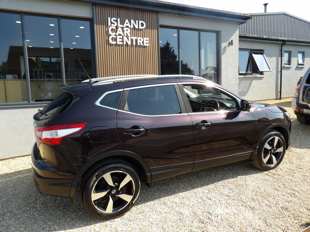 Nissan Qashqai 1.2 Dig-t Acenta 2Wd Euro 5 Ss Black #6