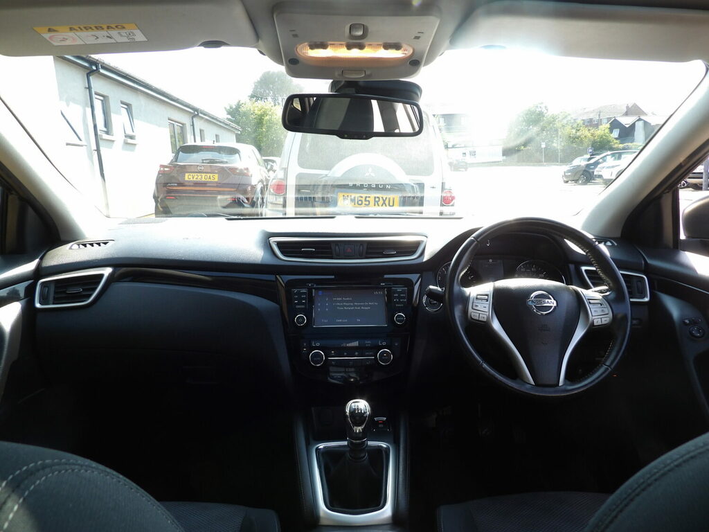 Nissan Qashqai 1.2 Dig-t Acenta 2Wd Euro 5 Ss Black #12
