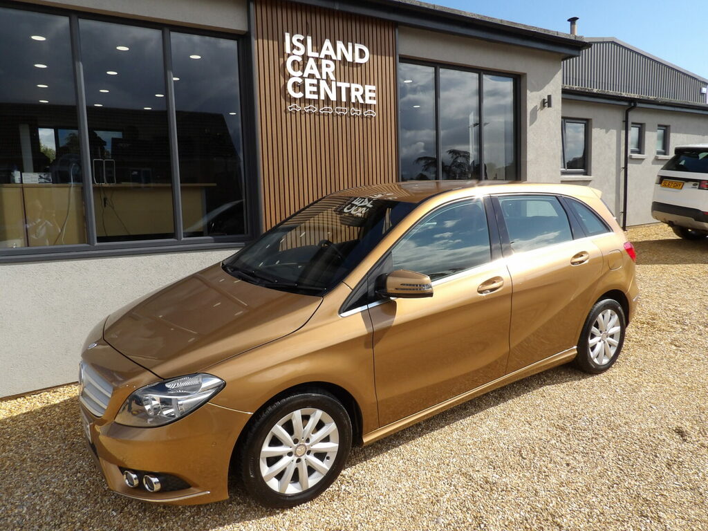 Mercedes-Benz B Class Hatchback B180 Blueefficiency Se WU62XVE Beige #5