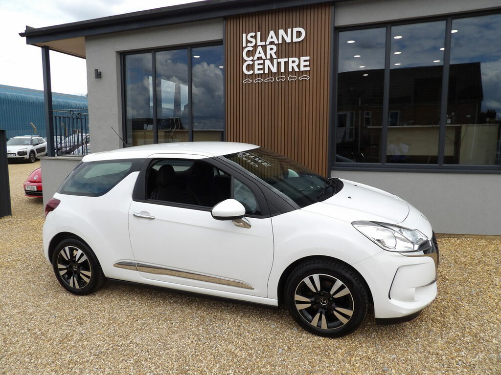 DS DS 3 Hatchback 1.2 Puretech 82 Chic White #3