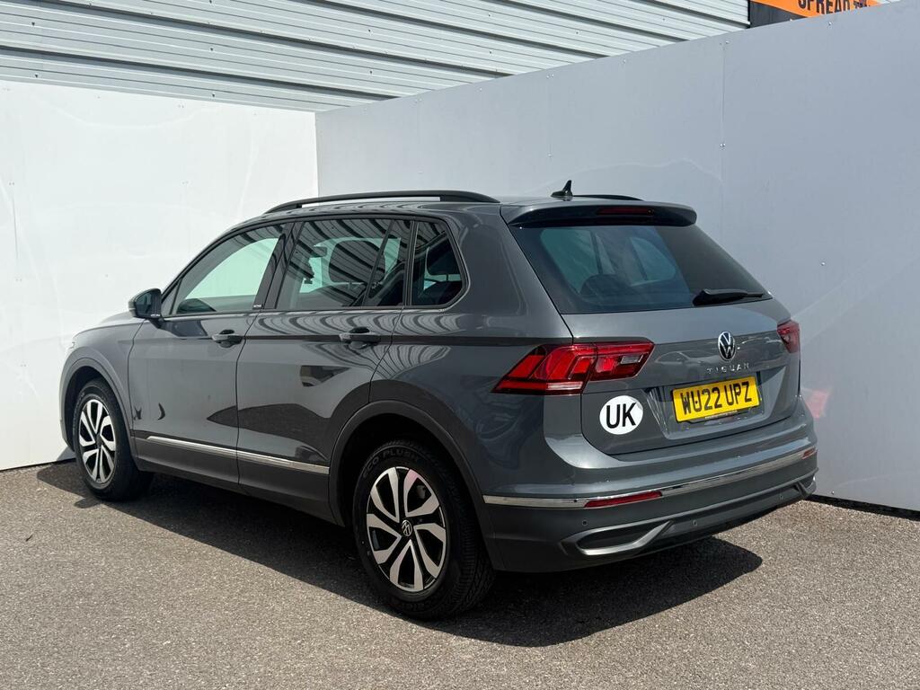 Volkswagen Tiguan 1.5 Tsi Active Euro 6 Ss WU22UPZ Grey #4