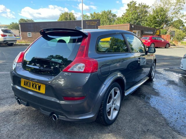 Volvo C30 R-design New Mot New Service U611 Ulez White #5