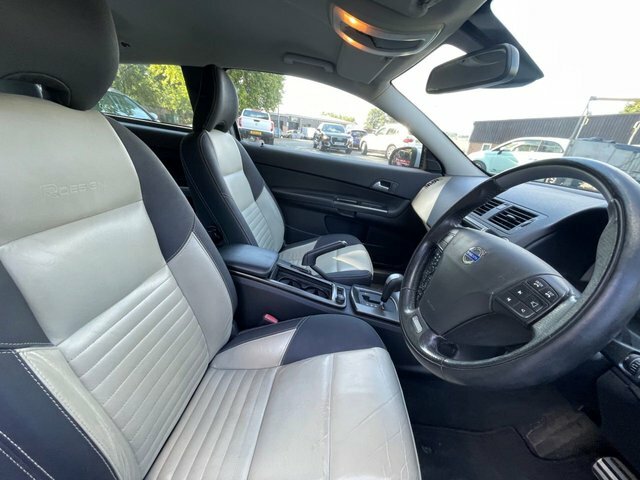 Volvo C30 R-design New Mot New Service U611 Ulez White #11