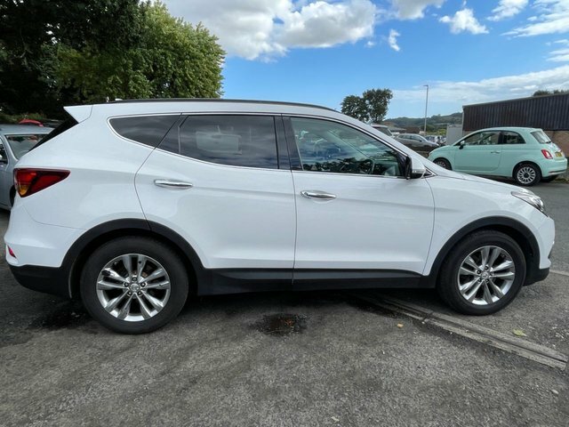 Hyundai Santa Fe 2.2 Crdi Blue Drive Premium Suv 4W White #4