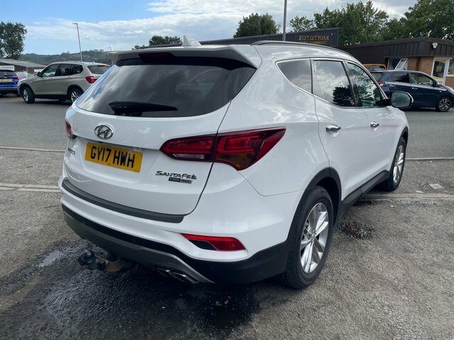 Hyundai Santa Fe 2.2 Crdi Blue Drive Premium Suv 4W White #5