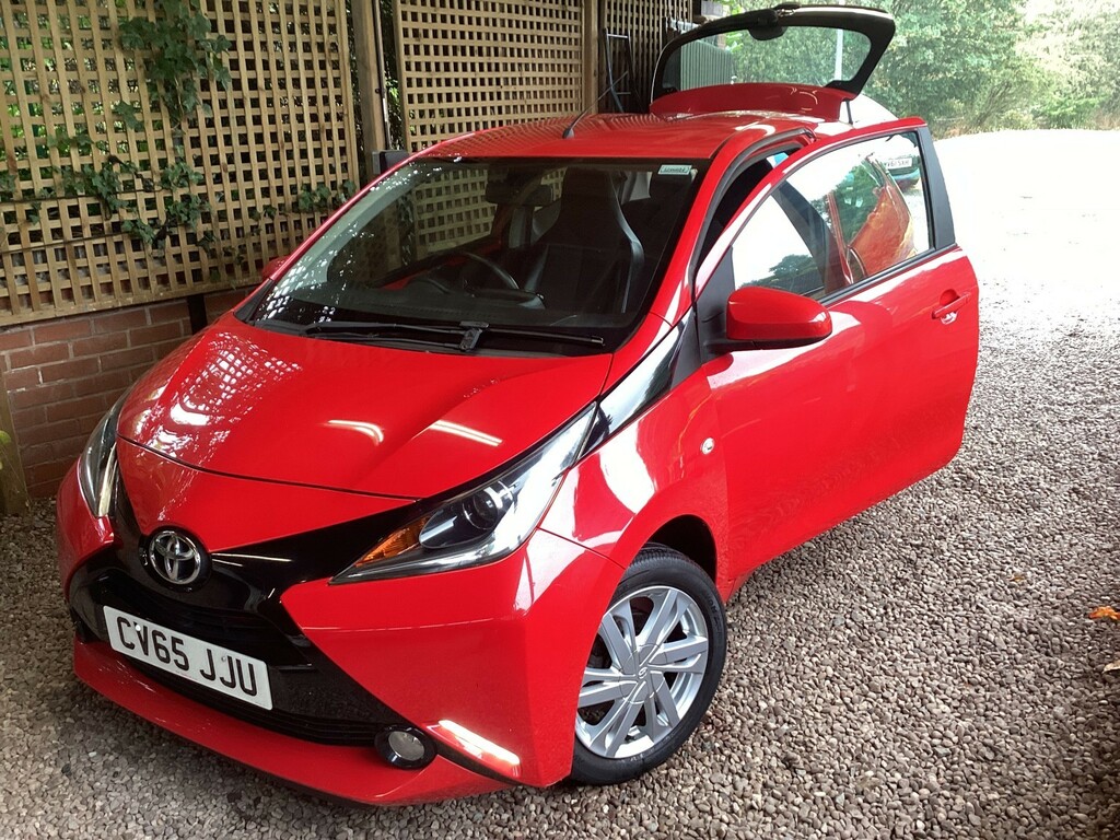 Toyota Aygo 1.0 Vvt-i X-pression Red #5