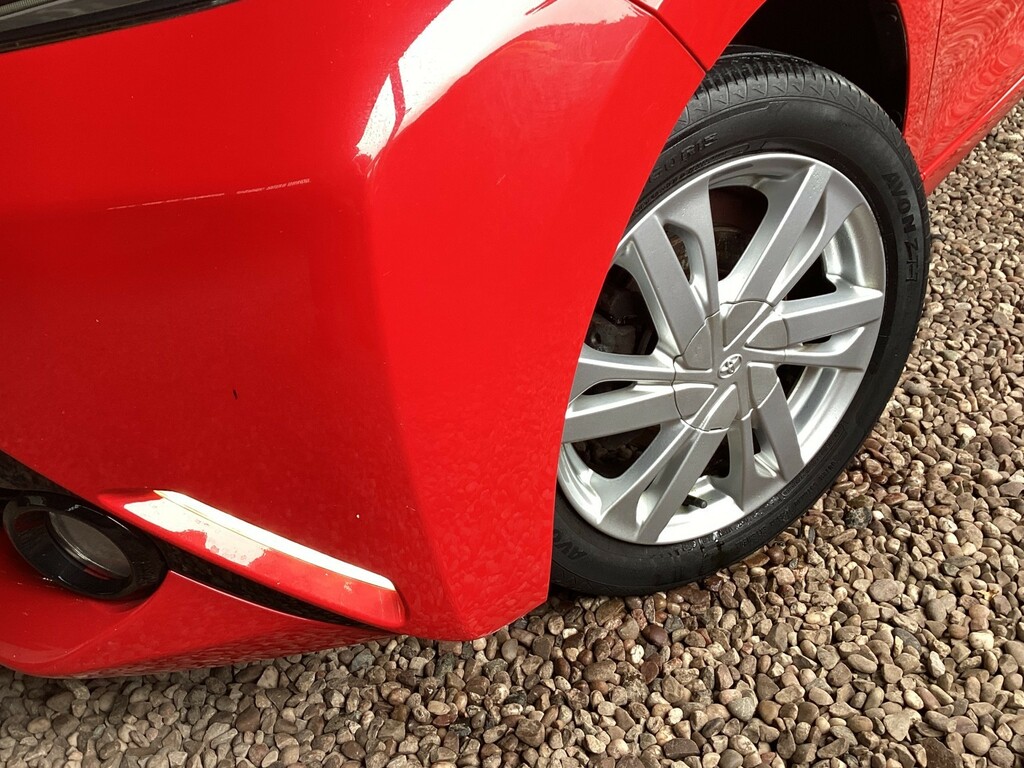 Toyota Aygo 1.0 Vvt-i X-pression Red #3