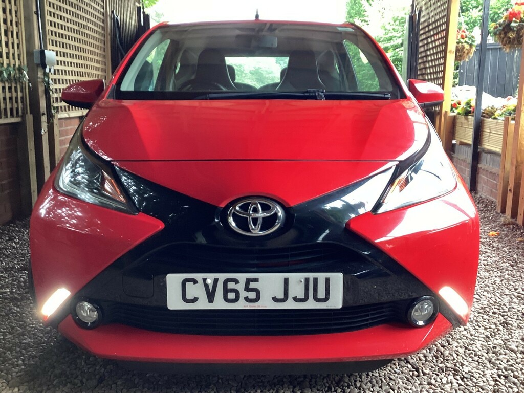 Toyota Aygo 1.0 Vvt-i X-pression Red #6