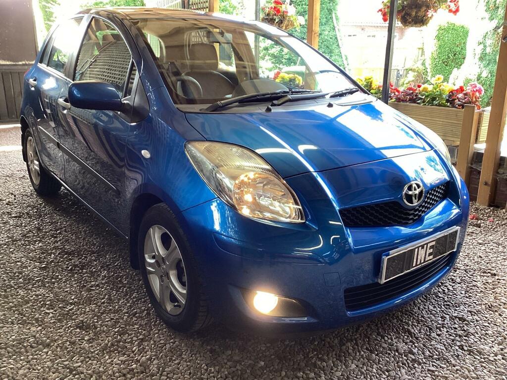 Toyota Yaris Vvt-i Tr Full Service Red #3