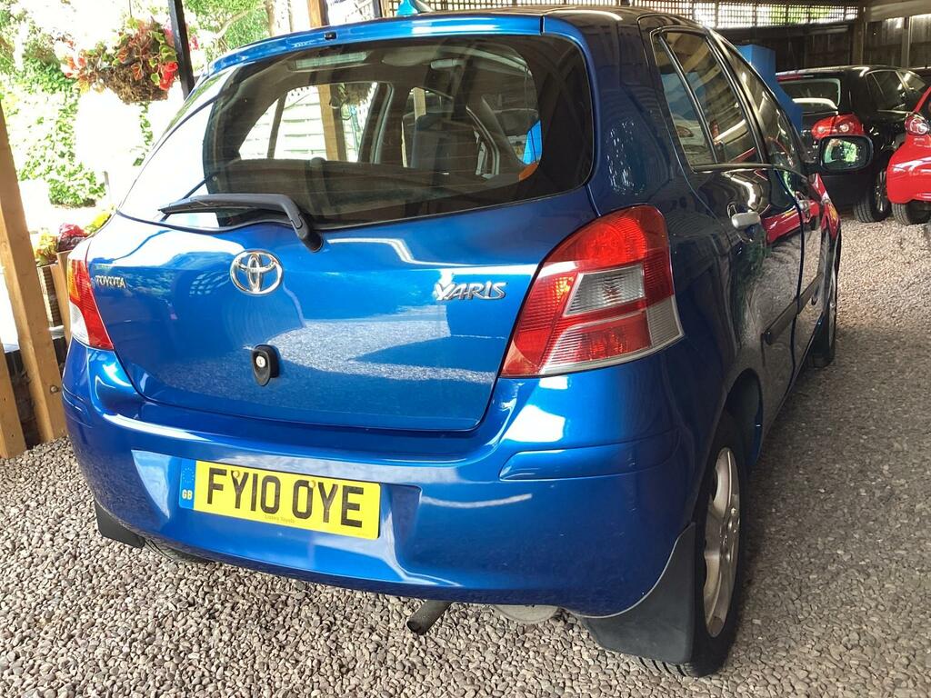 Toyota Yaris Vvt-i Tr Full Service Red #4