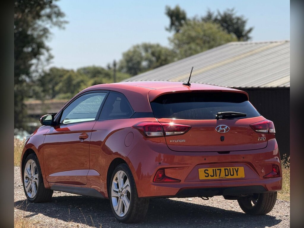 Hyundai I20 1.2 Blue Drive Sport Nav Euro 6 Ss SJ17DUY Yellow #6