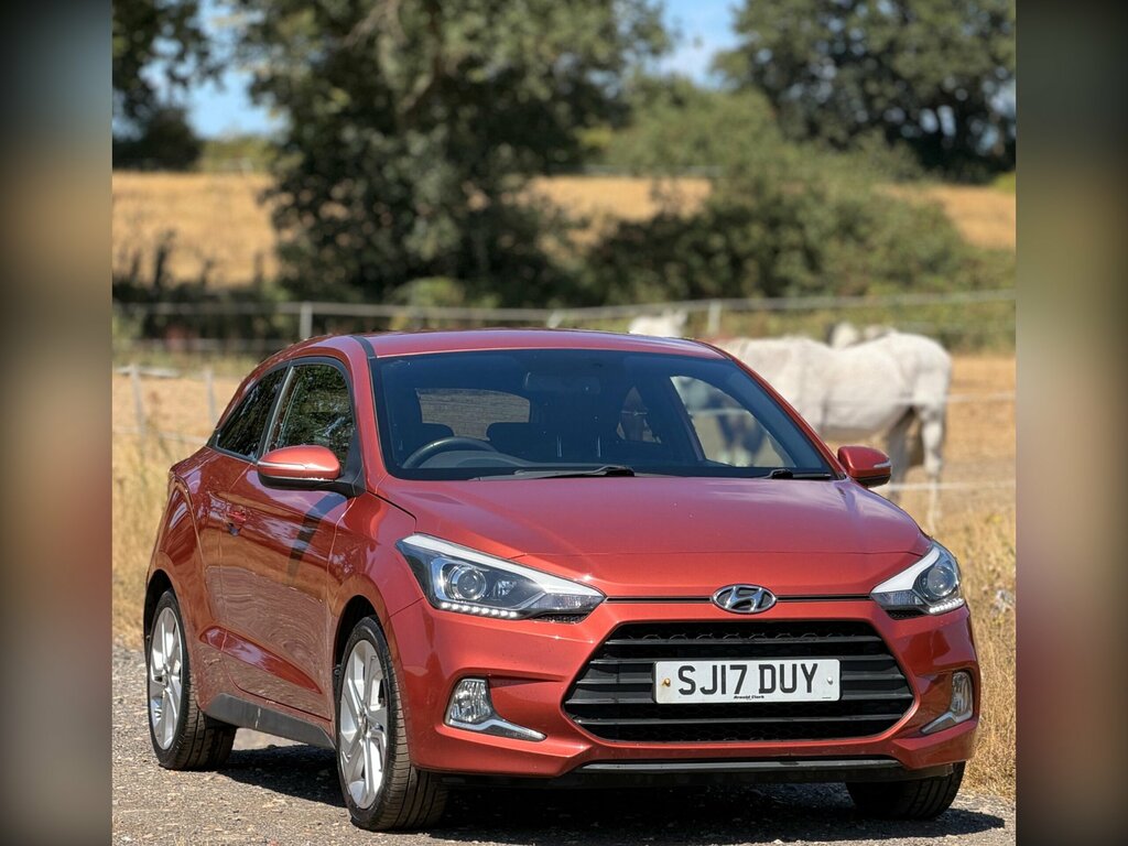 Hyundai I20 1.2 Blue Drive Sport Nav Euro 6 Ss SJ17DUY Yellow #2