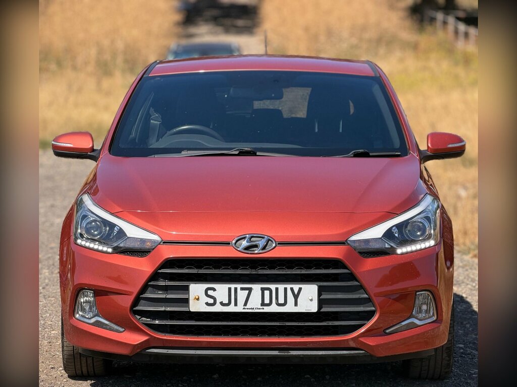 Hyundai I20 1.2 Blue Drive Sport Nav Euro 6 Ss SJ17DUY Yellow #5