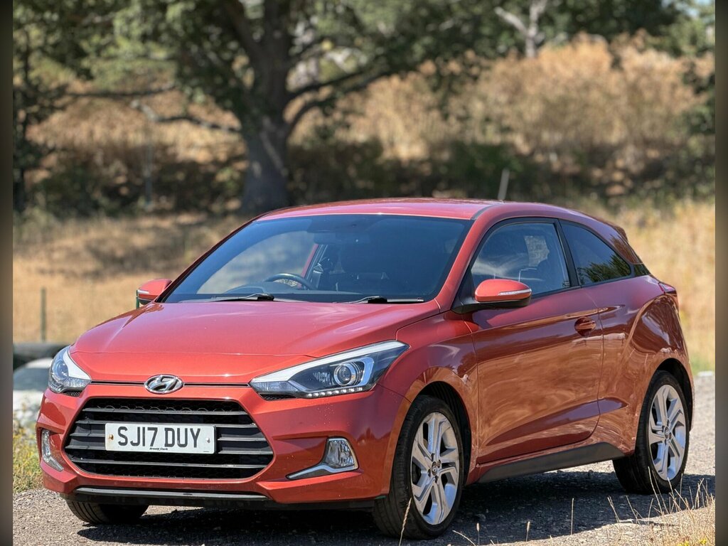Hyundai I20 1.2 Blue Drive Sport Nav Euro 6 Ss SJ17DUY Yellow #4