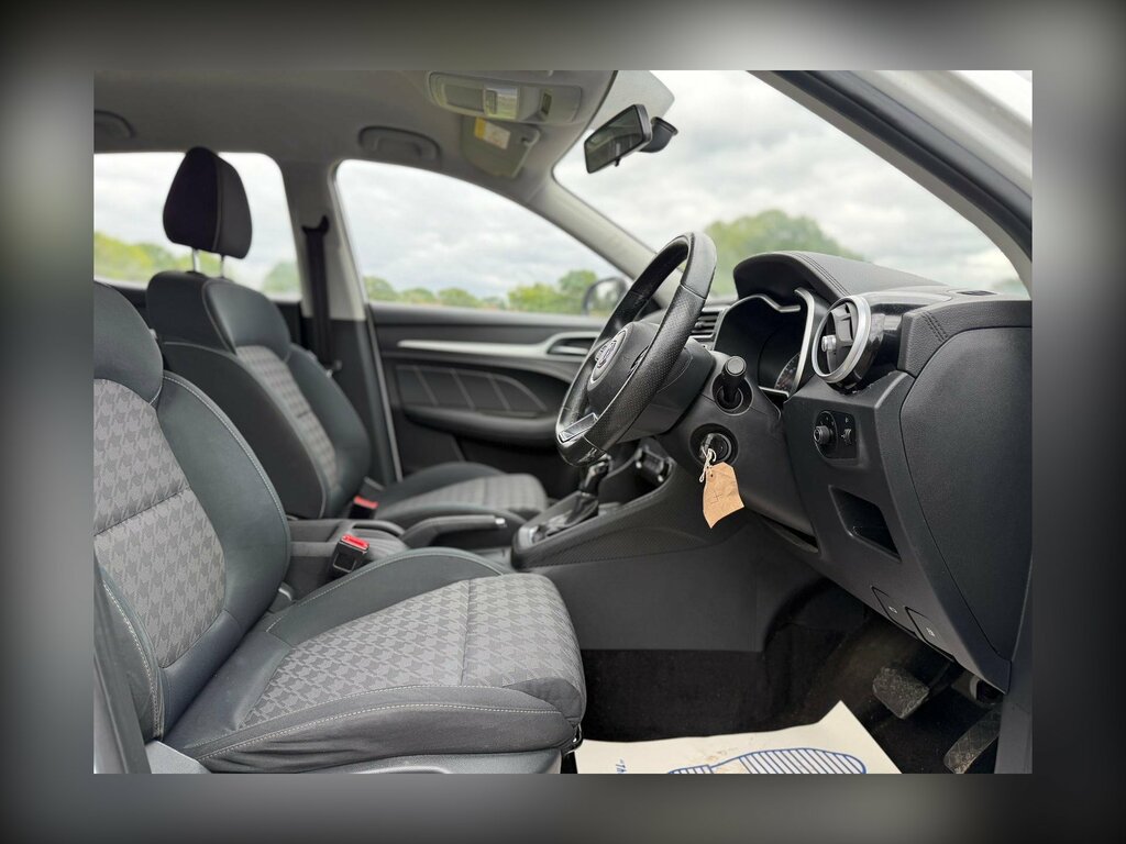 MG ZS 44.5Kwh Exclusive Suv 143 Ps Black #13