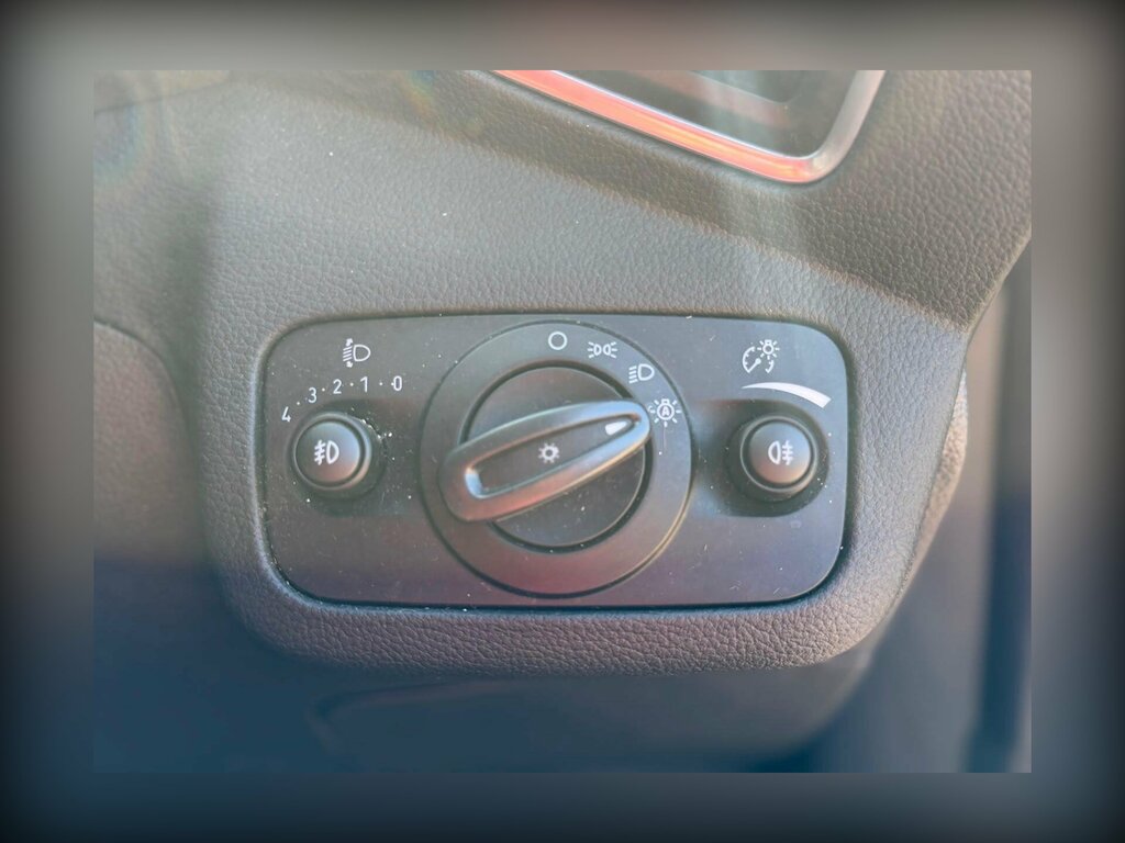Ford Kuga 1.5 L 1.5T Ecoboost Zetec Suv 2W Grey #19