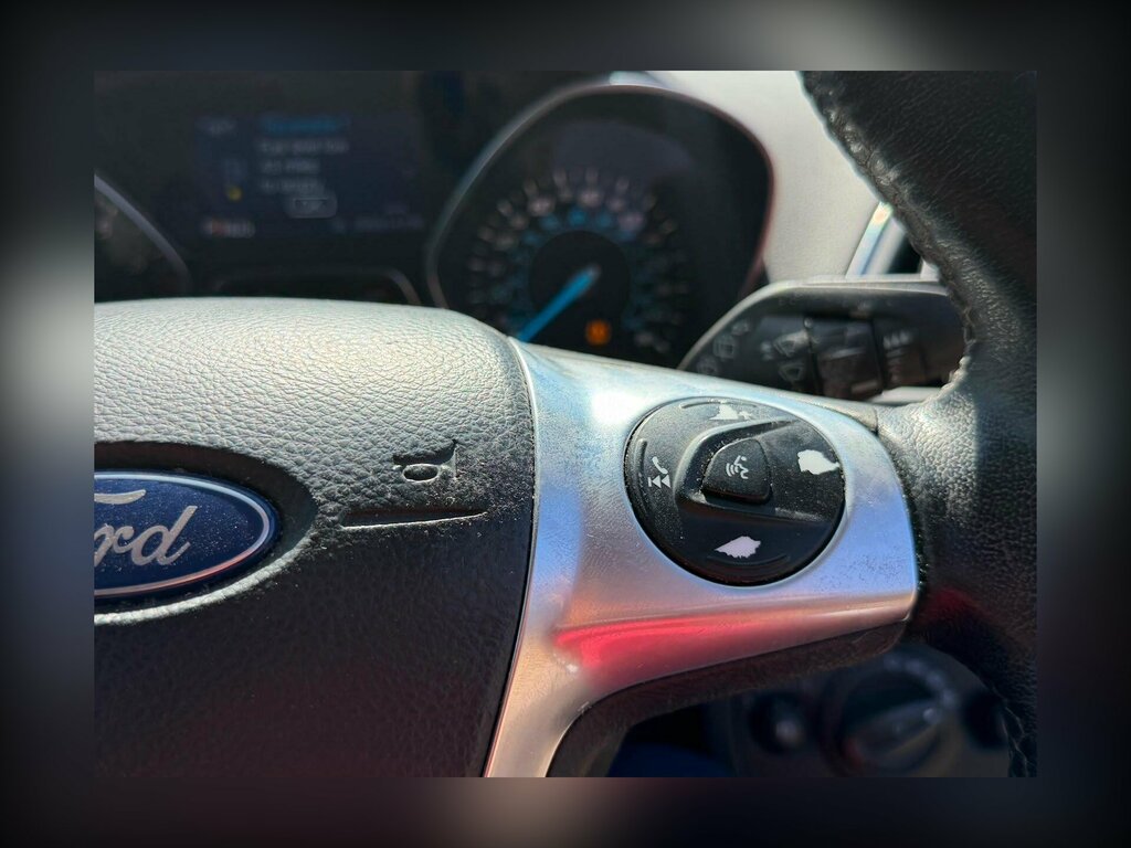 Ford Kuga 1.5 L 1.5T Ecoboost Zetec Suv 2W Grey #26