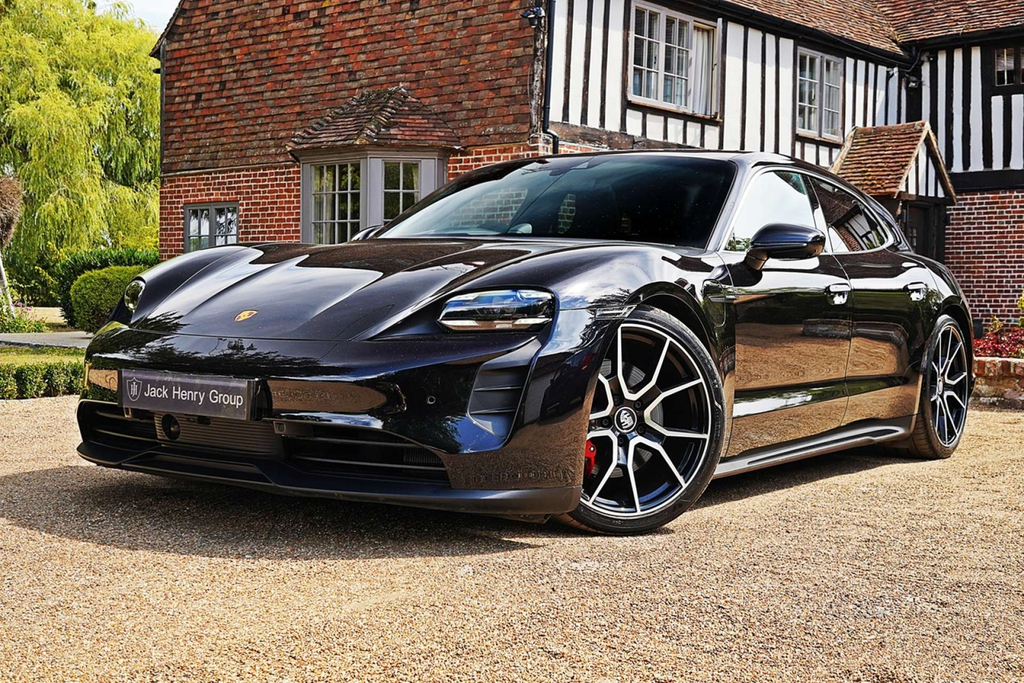 Porsche Taycan Performance Plus 93.4Kwh 4S Sport Turismo