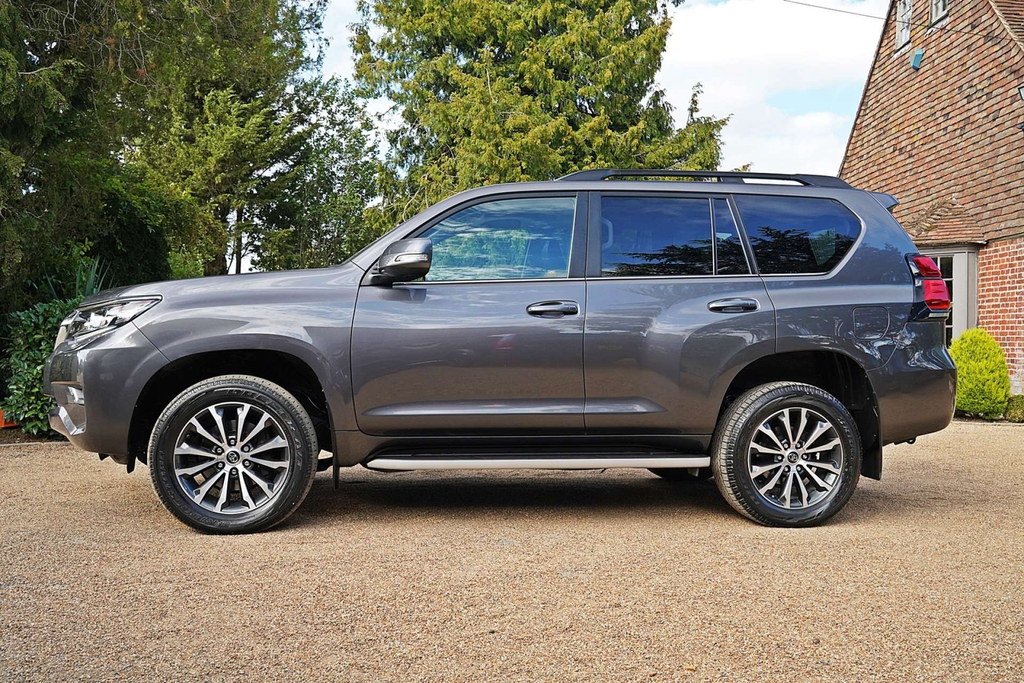 Toyota Land Cruiser Invincible D-4d 4Wd #2