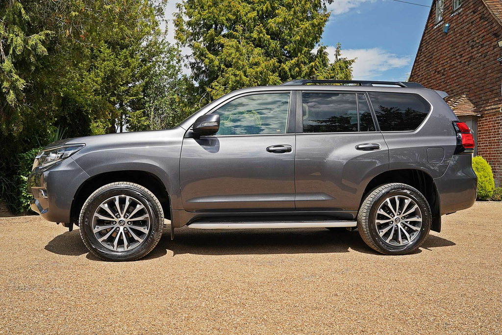 Toyota Land Cruiser Invincible D-4d 4Wd #3