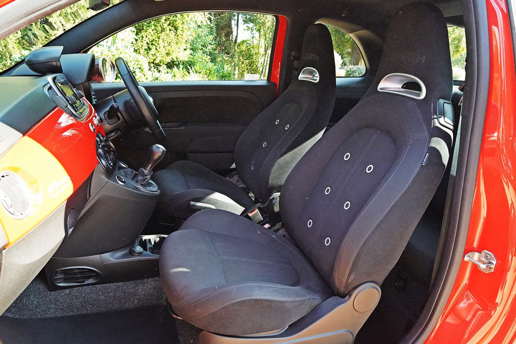 Abarth 595 1.4 T-jet 17In Alloys Contrast Roof Red #9