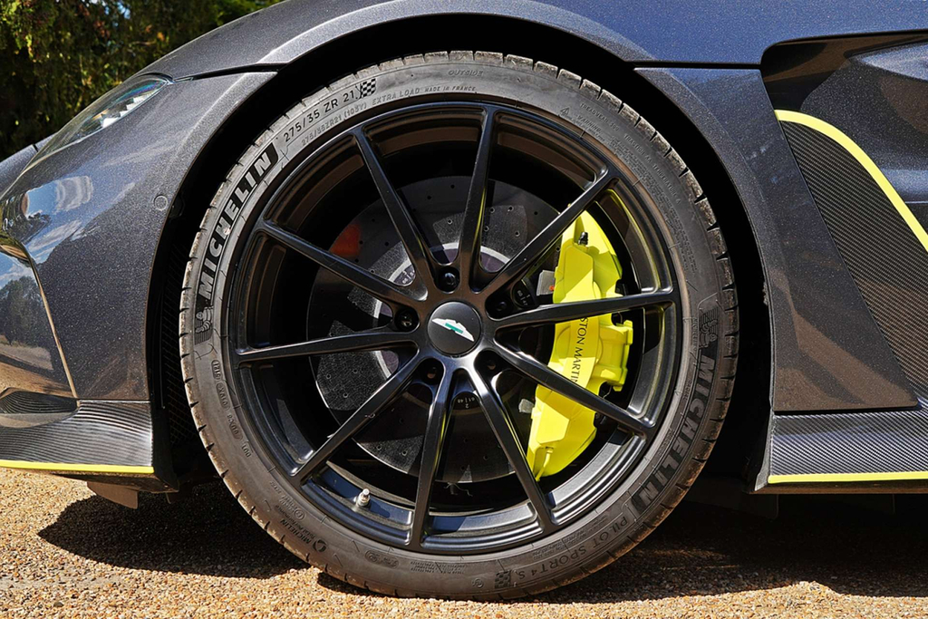 Aston Martin Vantage V12 Auto Grey #2