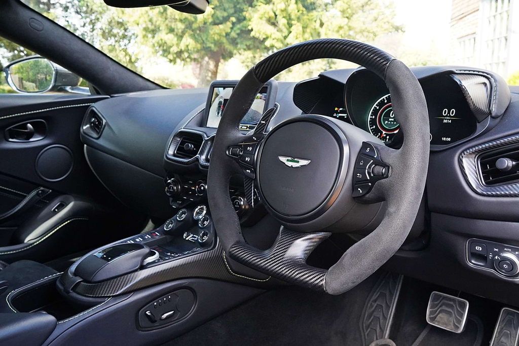 Aston Martin Vantage 5.2 V12 Biturbo Coupe Euro 6 Ss KY22HRO Red #20