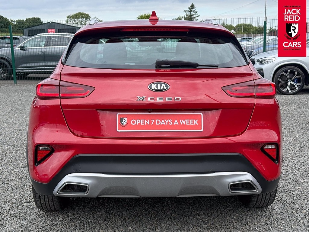 Kia Xceed Suv Red #3