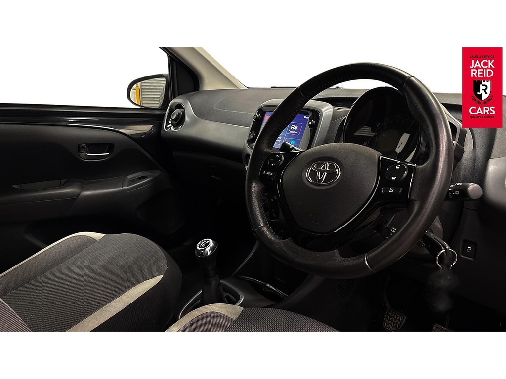 Toyota Aygo Hatchback Black #2