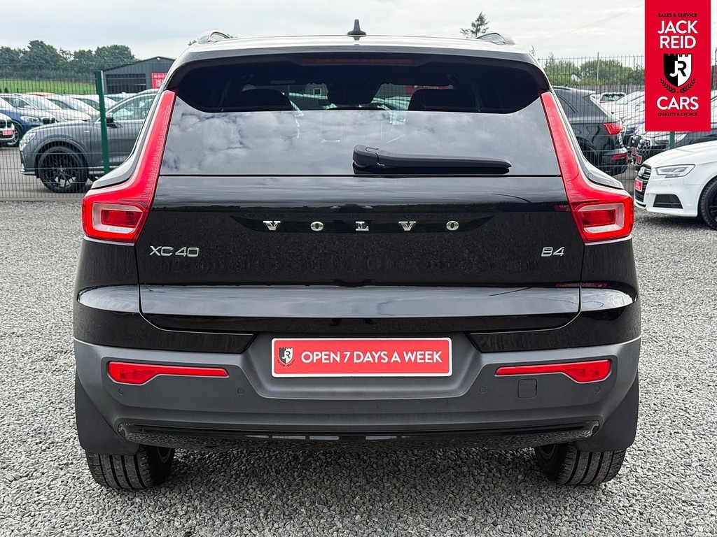 Volvo XC40 Xc40 R-design Pro B4 Mhev Black #4