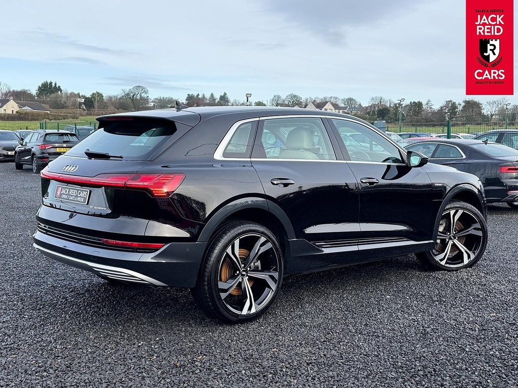 Audi E-tron Suv BN71ZWD Black #4