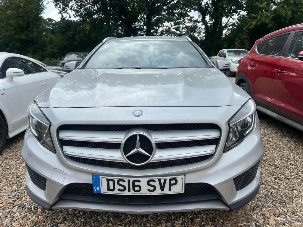 Mercedes-Benz GLA Class Suv 2.1 Gla220d Amg Line 7G-dct 4Matic Euro 6 Ss DS16SVP Silver