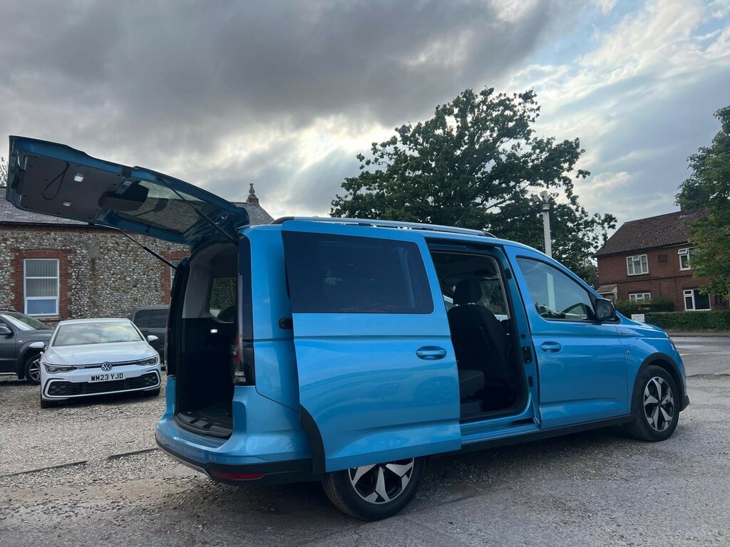 Ford Tourneo Connect Mpv 2.0 Ecoblue Active Dct Euro 6 Ss 2025 Blue #5