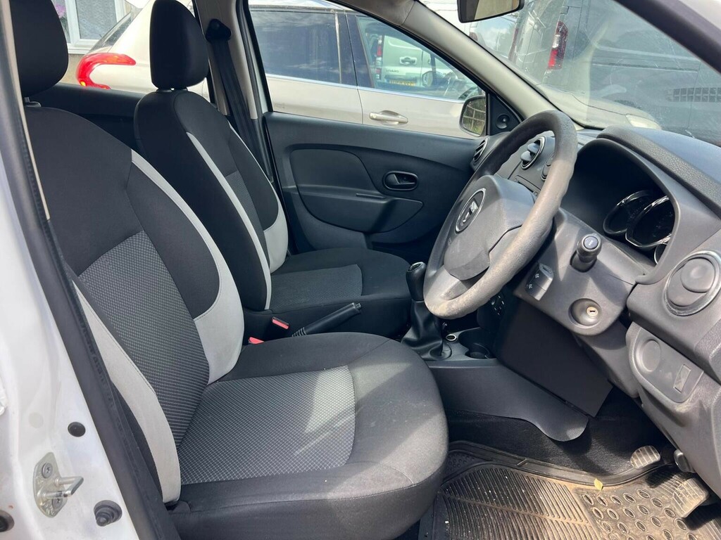 Dacia Sandero Hatchback 1.2 Ambiance Euro 6 201616 White #6