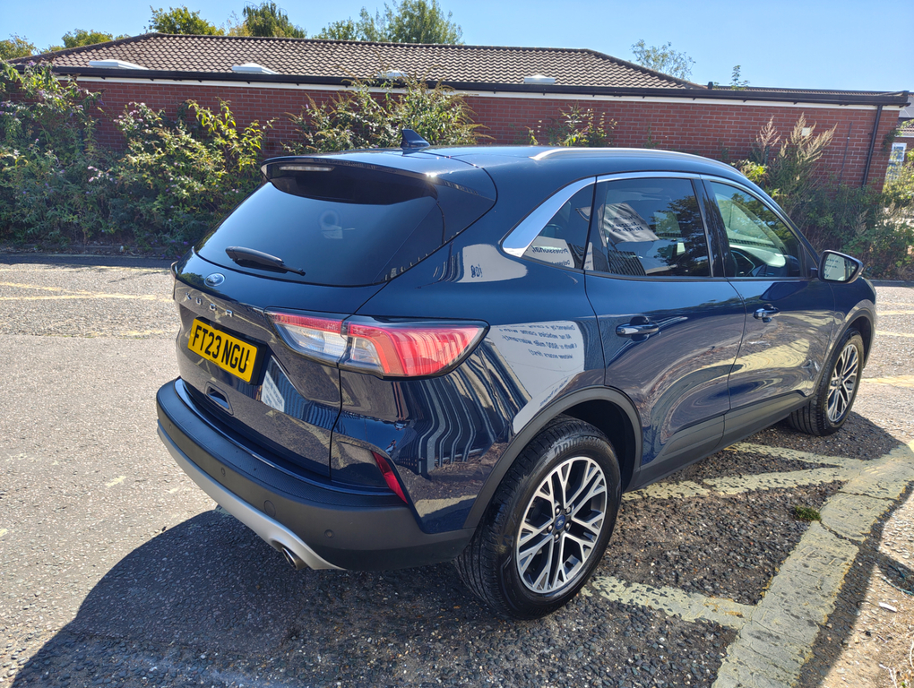 Ford Kuga Titanium Edition FT23NGU  #4