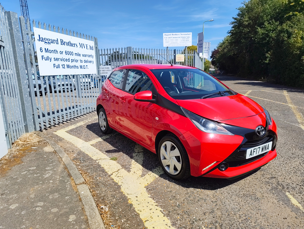 Toyota Aygo Vvt-i X-play #2