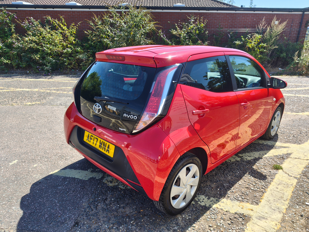 Toyota Aygo Vvt-i X-play #4